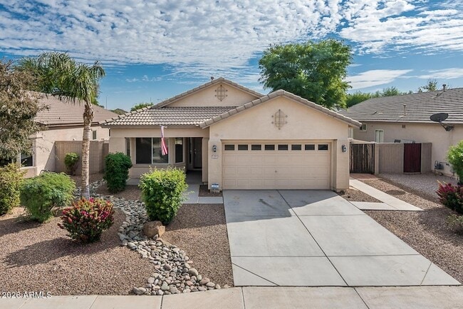 property at 11851 W Washington St