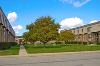 Ross Park Apartments in Fremont, OH - Foto de edificio - Building Photo