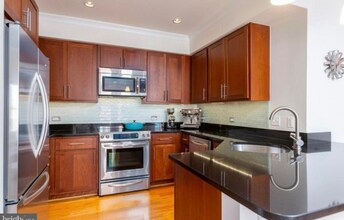 3131 9th Rd N in Arlington, VA - Building Photo - Building Photo