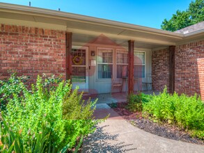 2024 NW 45th St in Oklahoma City, OK - Building Photo - Building Photo