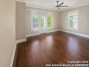 713 E Euclid Ave in San Antonio, TX - Foto de edificio - Building Photo