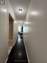 218 Queens Quay W in Toronto, ON - Building Photo - Building Photo