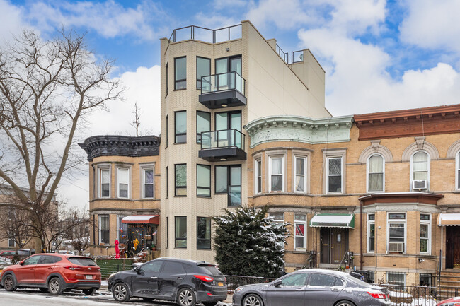 882 New York Ave in Brooklyn, NY - Building Photo - Primary Photo