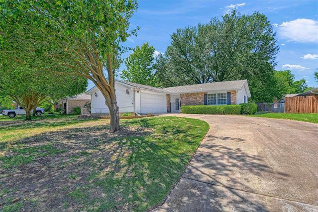 746 Hillside Dr in Sherman, TX - Building Photo