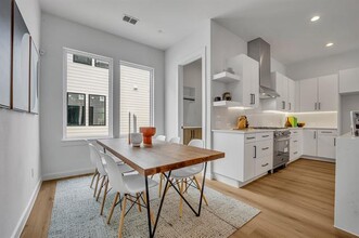 3620 San Jacinto St in Dallas, TX - Building Photo - Building Photo
