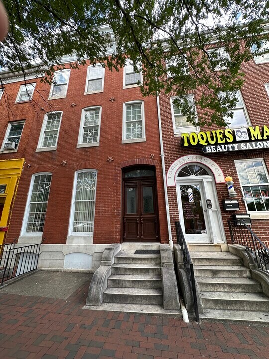 19 Broadway S in Baltimore, MD - Building Photo