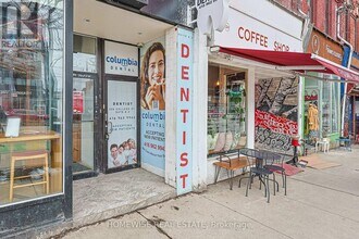 326 College St in Toronto, ON - Building Photo - Building Photo