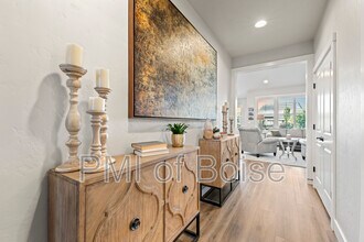 10238 Hazy Gln Dr in Nampa, ID - Building Photo - Building Photo