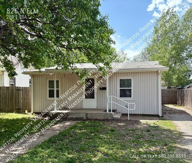 property at 826 N Elm St