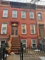 732 Hancock St, Unit 2 in Brooklyn, NY - Building Photo