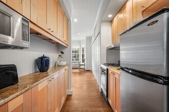 11 Dartmouth Pl in Boston, MA - Building Photo - Building Photo