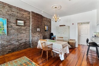6 Brigham St in Boston, MA - Foto de edificio - Building Photo