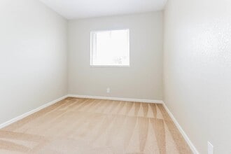 1073 Grove Park Cir in Boynton Beach, FL - Building Photo - Building Photo