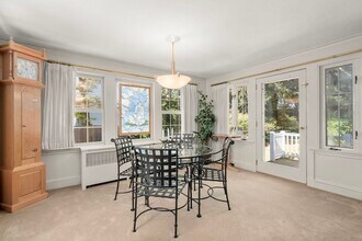 58 Country Club Rd in Newton, MA - Building Photo - Building Photo