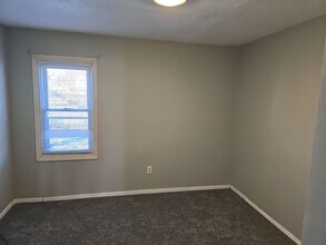 320 E 9th St in Muncie, IN - Foto de edificio - Building Photo