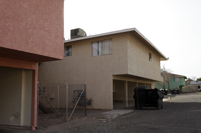 Logan Glen in Barstow, CA - Building Photo - Building Photo