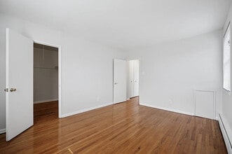 259 E 28th St, Unit 1B in Brooklyn, NY - Building Photo - Building Photo