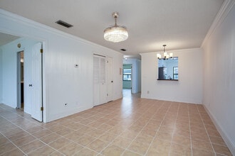 6036 Indrio Rd in Fort Pierce, FL - Building Photo - Building Photo