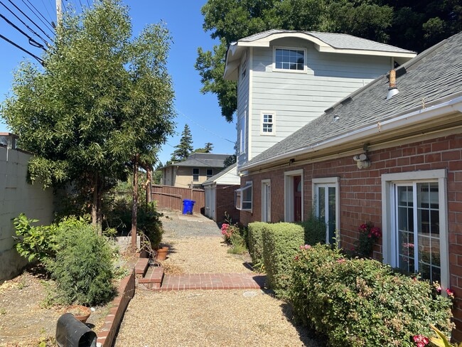 property at 4405 San Pablo Dam Rd