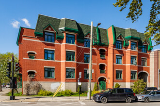 2621 Wellington Rue in Montréal, QC - Building Photo - Building Photo