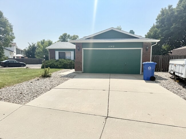 1142 Silver Fir Dr