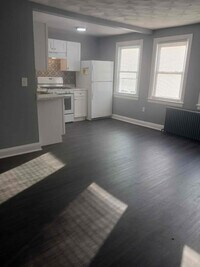 4013 Hilton Rd photo'