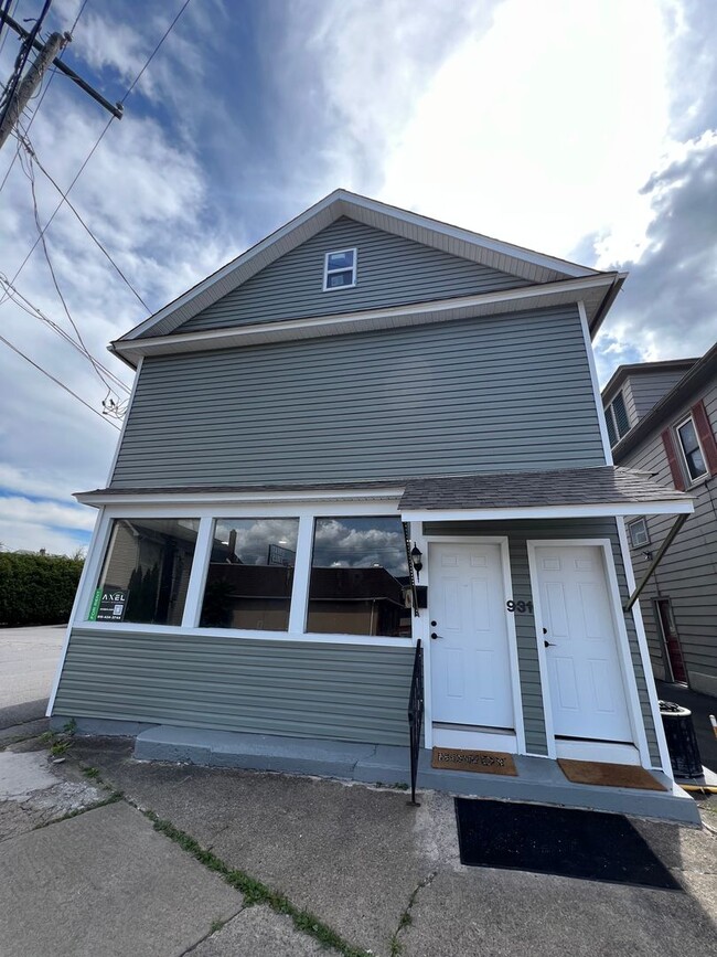 property at 931 Wyoming Ave