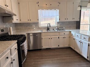 1424 Shadowbrook Dr in Marietta, GA - Building Photo - Building Photo