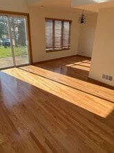 8316 High Point Cir in Darien, IL - Building Photo - Building Photo