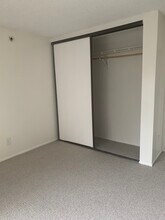 400 S Westmoreland Ave in Los Angeles, CA - Building Photo - Building Photo