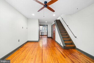 907 League St in Philadelphia, PA - Building Photo - Building Photo