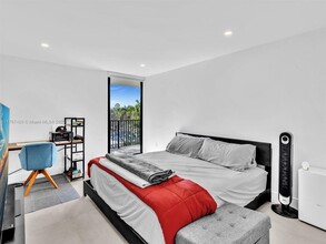 1101 River Reach Dr, Unit 302 in Fort Lauderdale, FL - Foto de edificio - Building Photo