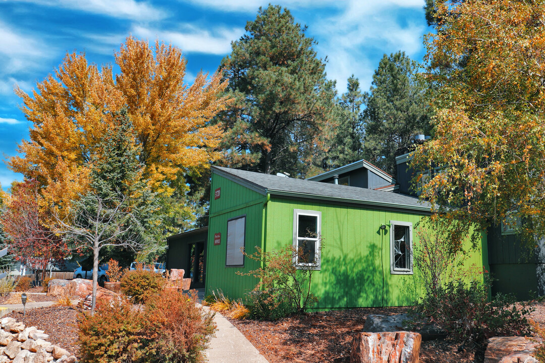 The Place At Forest Ridge in Flagstaff, AZ - Foto de edificio