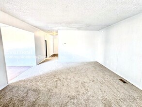 6502 S 83rd E Ave in Tulsa, OK - Building Photo - Building Photo
