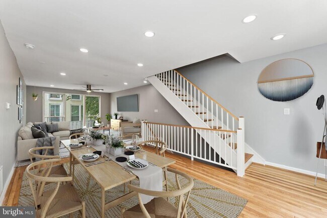 212 G St SW in Washington, DC - Building Photo - Building Photo