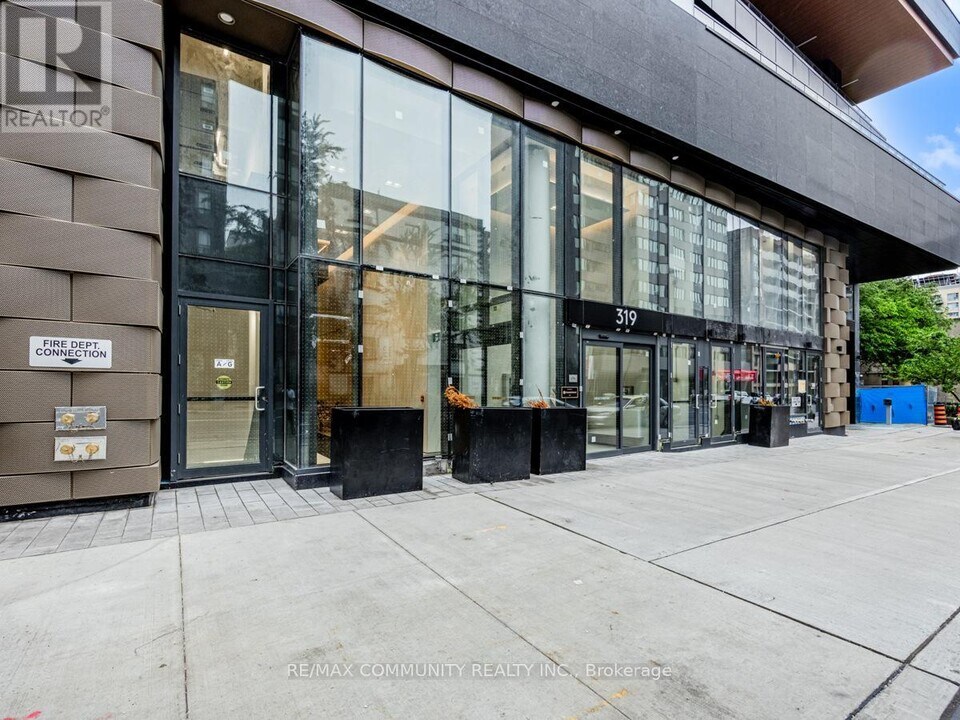 319-3319 Jarvis St in Toronto, ON - Building Photo