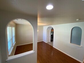 2002 Diamond Head Way in West Richland, WA - Building Photo - Building Photo