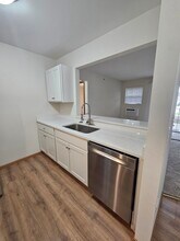 1548 W Sand Bar Ct in Round Lake Beach, IL - Building Photo - Building Photo