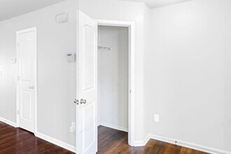 4277 Youngstown Dr in Greensboro, NC - Building Photo - Building Photo