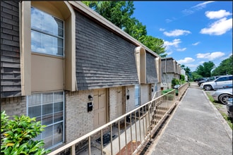 3244 Warringwood Dr in Hoover, AL - Building Photo - Building Photo