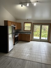 553 Stanley Rd, Unit 553-A in Winthrop, ME - Building Photo - Building Photo