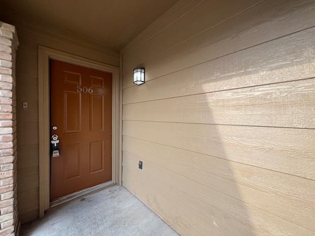 property at 412 Shiloh Dr