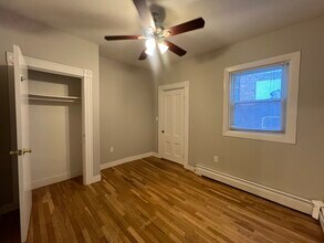 9 Saint Johns Rd, Unit 3 in Cambridge, MA - Building Photo - Building Photo