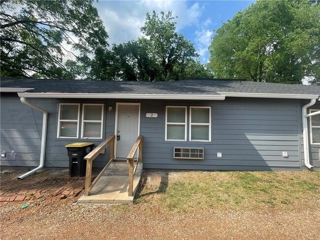 property at 907 Maple Ave SW