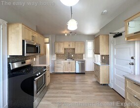 107 Oxford St in Cambridge, MA - Foto de edificio - Building Photo