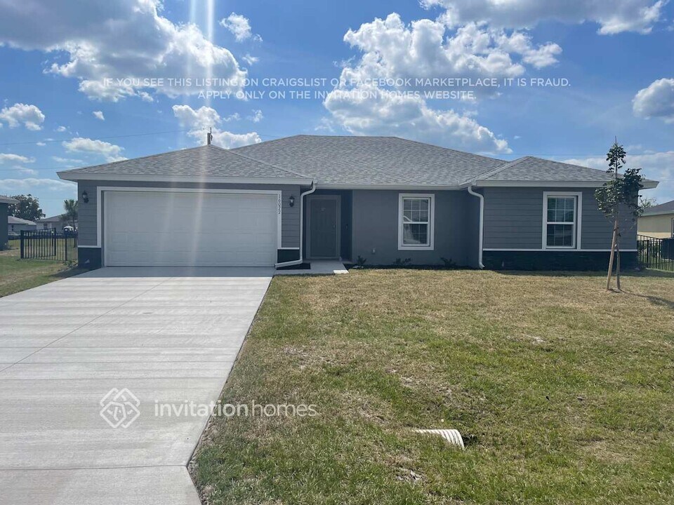 16077 Overdale Ct in Punta Gorda, FL - Building Photo