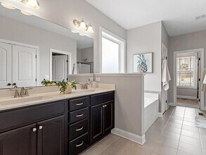 244 Winding Oak Way in Clayton, NC - Building Photo - Building Photo