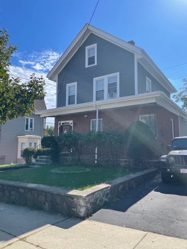 53 Crescent Ave