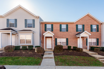 Pheasant Run Townhomes/Student Housing in Harrisonburg, VA - Building Photo - Building Photo