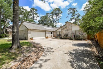 19522 Dianeshire Dr in Spring, TX - Building Photo - Building Photo